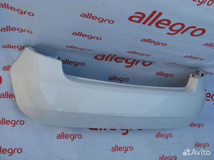 Skoda Fabia 2 Бампер задний белый 2007-2014