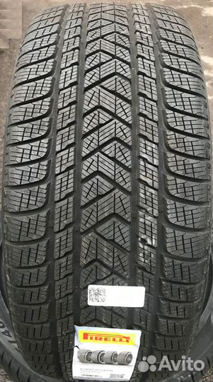 Pirelli Scorpion Winter 325/35 R22 и 285/40 R22