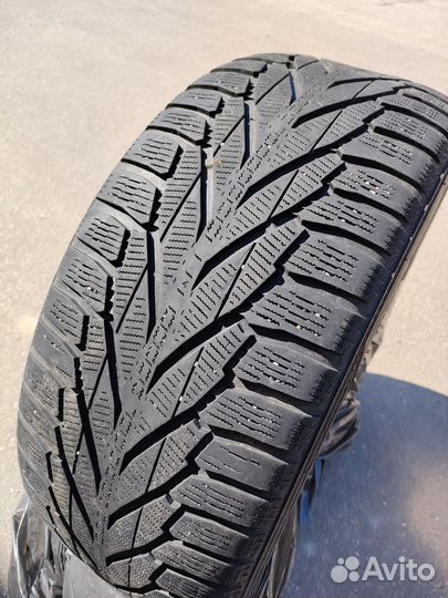 Nokian Tyres Hakkapeliitta R2 SUV 255/55 R18 109R