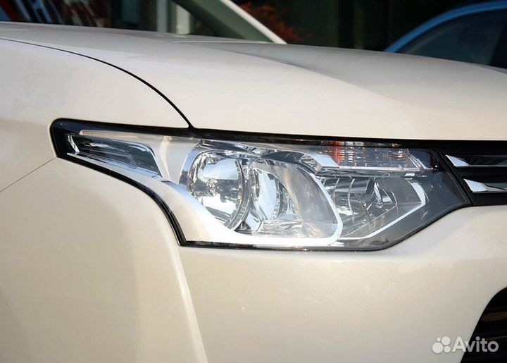 Стекло левой фары Mitsubishi Outlander 3 GF 12-15