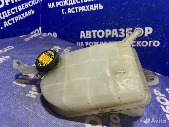 Бачок расширительный Toyota Blade хэтчбек 2007