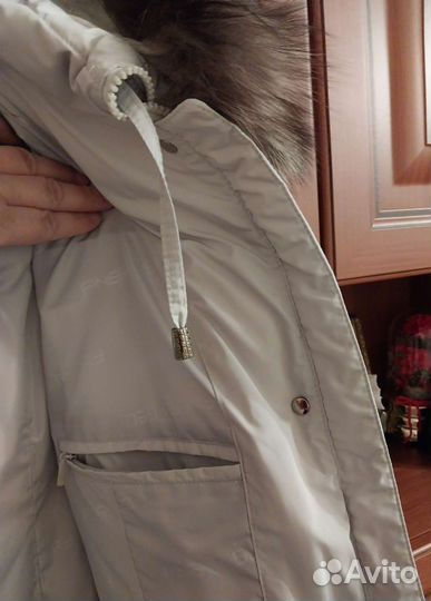 Пуховик женский р. 50