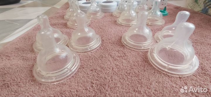Набор Avent. Бутылочки, соски, стерилизатор