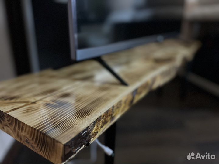 Тумба под телевизор в стиле лофт