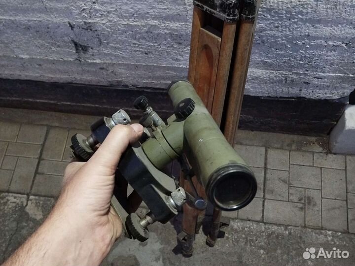 Нивелир 1945 г