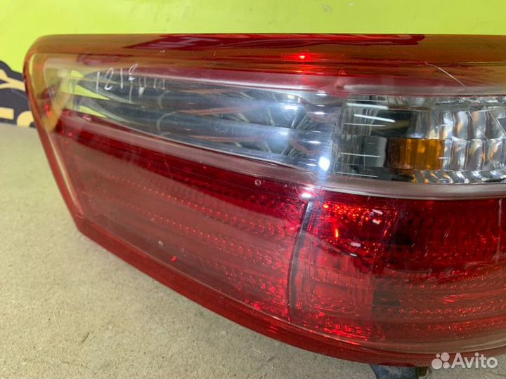 Фонарь заднего хода левый Toyota Camry ACV40
