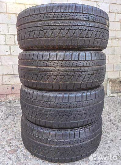 Bridgestone Blizzak VRX 235/50 R18 97V