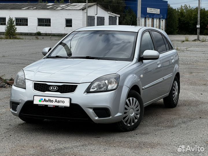 Kia Rio 1.4 AT, 2011, 260 000 км