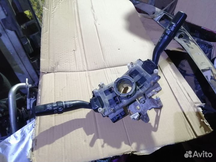 Подрулевой переключатель Toyota Hiace Regius