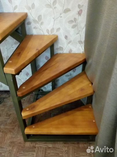 Металлические лестницы