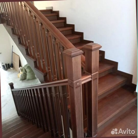 Отделка металлической лестницы деревом
