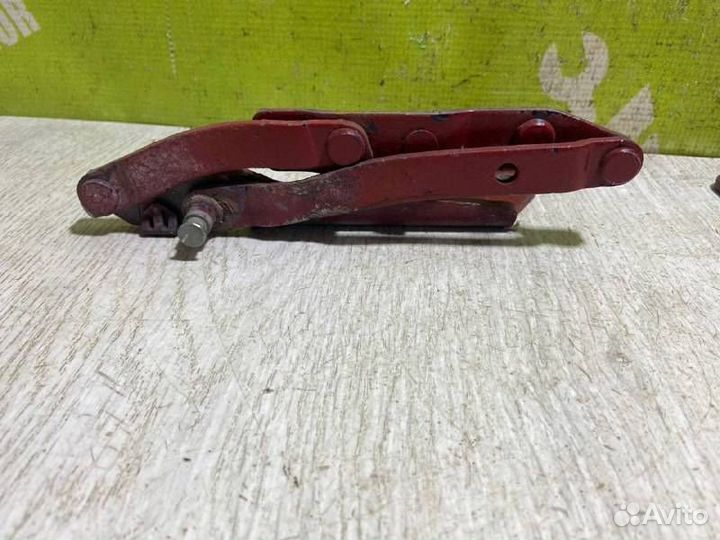 Петля капота Рено Лагуна 94-99