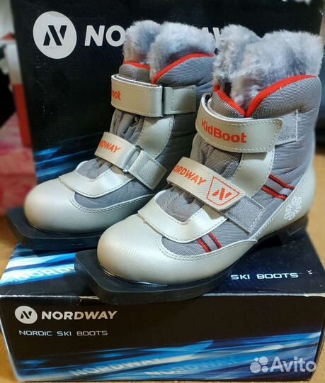 Лыжные ботинки детские