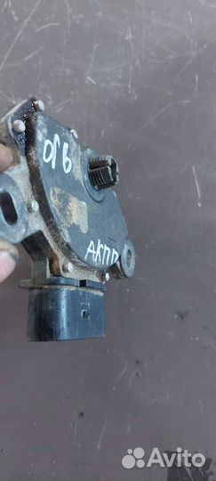 Датчик положения селектора на Volkswagen Passat B6