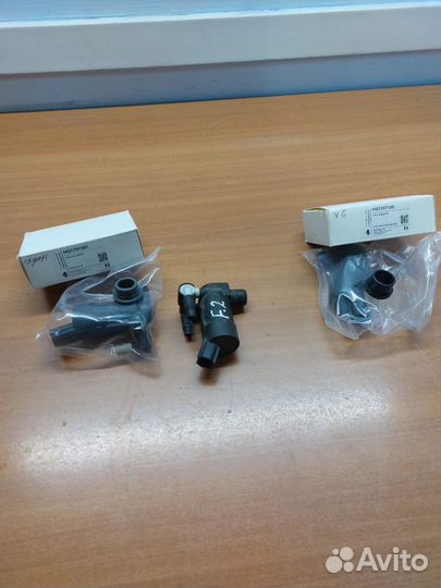 Ford Focus 2 моторчик бачка омывателя