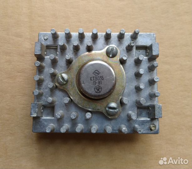 Транзисторы кт903Б, диоды В10-14, Д231А