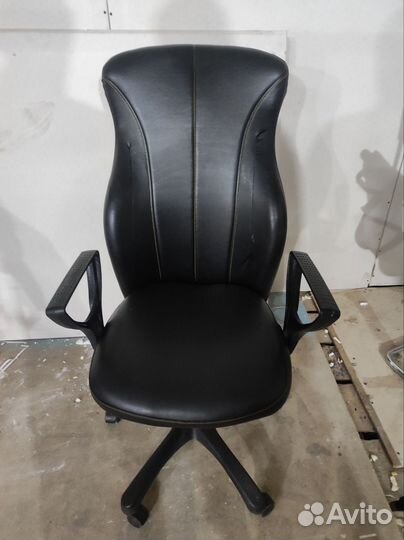 Компьютерное кресло
