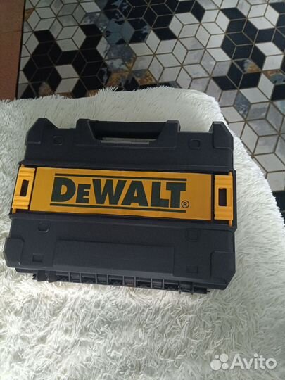 Шуруповерт dewalt 18v бу