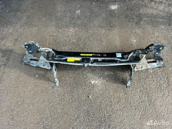 Рамка передняя(телевизор) передняя Volvo Xc90