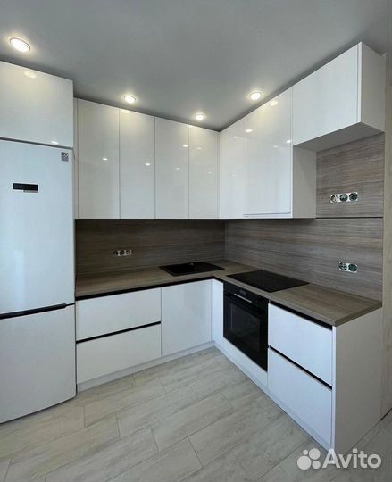 Кухня угловая новая