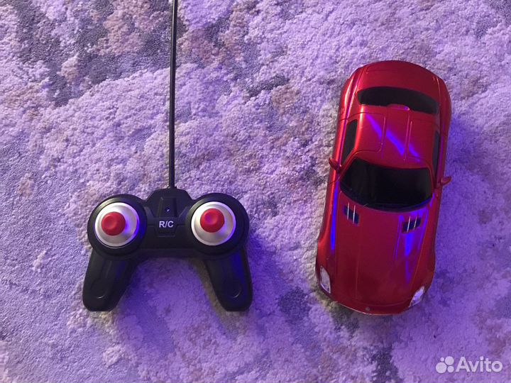 Машинка на радиоуправлении