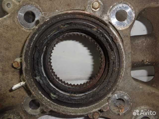 Кулак поворотный левый Ford Expedition 2 2L143K186