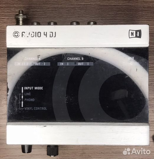 Traktor audio 4DJ звуковая карта