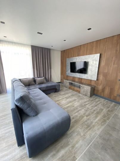 2-к. квартира, 60 м², 2/4 эт.