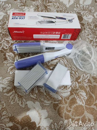 Выпрямитель для волос новый