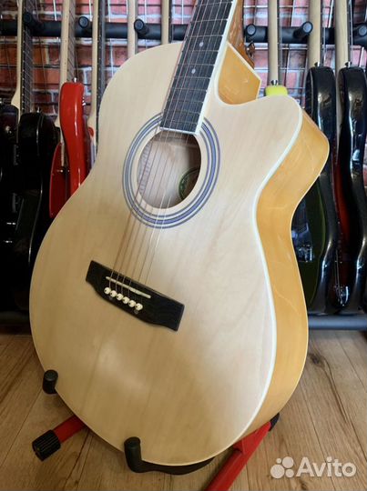 Акустическая Гитара
