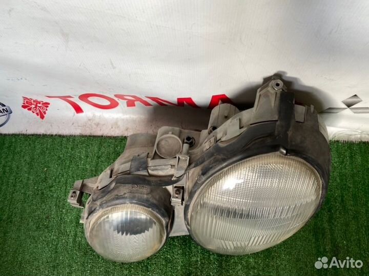 Фара передняя левая Mercedes Clk-Class W208