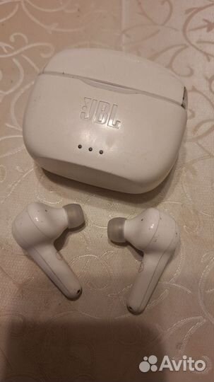 Беспроводные наушники jbl tune 215 tws