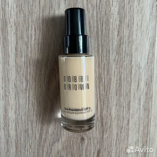 Тональный крем Bobbi Brown Skin Fondation beige