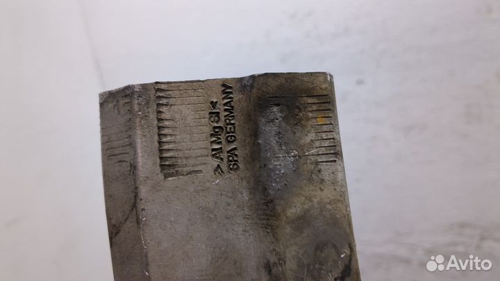 Усилитель бампера передний Audi Q7