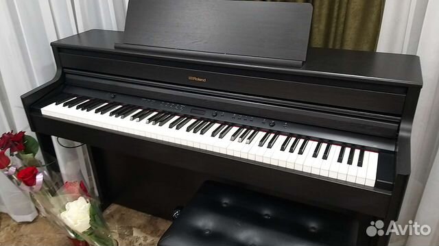 Пианино Roland HP704