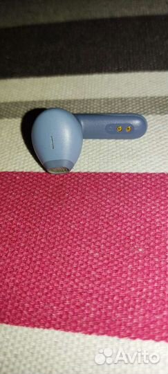 Беспроводной наушник