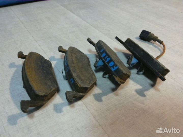 Колодки тормозные Skoda Fabia 2 1.2 BZG 2008