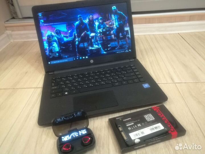 Шустрый компактный HP новый SSD 128Gb + HDD 1000Gb
