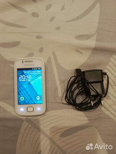 Samsung GT-S5660