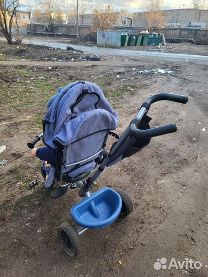 Трехколесный велосипед с родительской ручкой