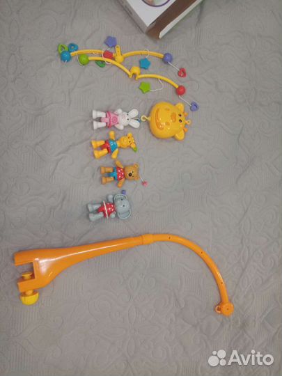 Музыкальная карусель на кроватку