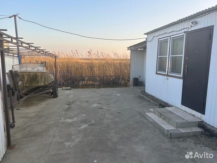 Рыболовно - охотничья база (дача)