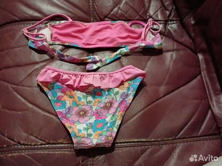 Купальник на 6-8 лет