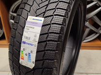 Michelin X-Ice Snow SUV 265/50 R22