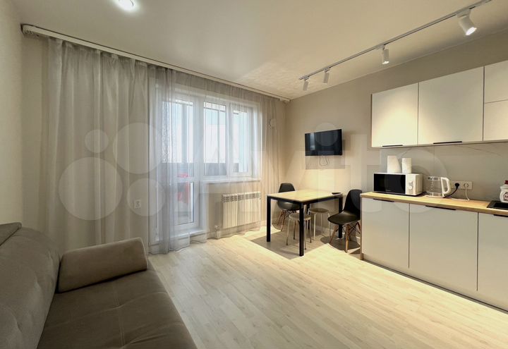 1-к. квартира, 43 м², 8/17 эт.