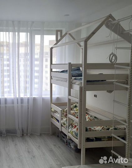 Двухъярусная кровать домик новая