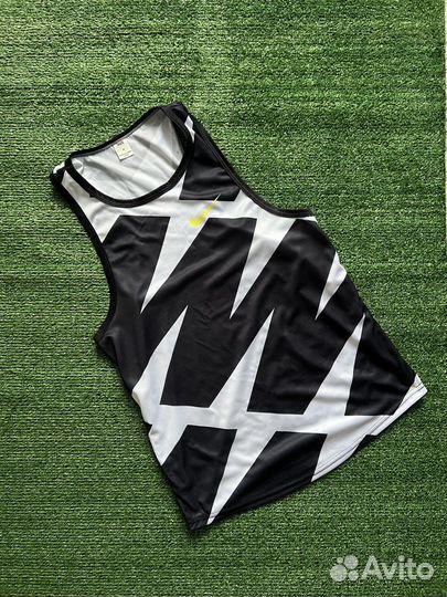 Майки для бега Nike