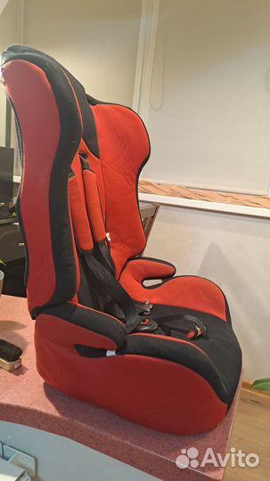 Автомобильное детское кресло от 9 до 36 кг