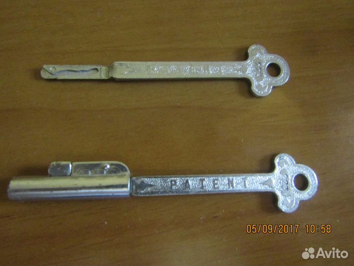 Антикварные ключи-блокираторы
