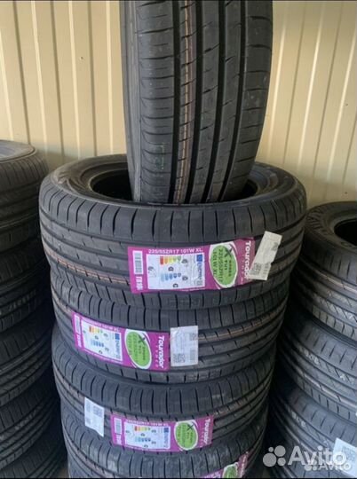 Kumho Ecsta PS71 225/55 R17 97Y